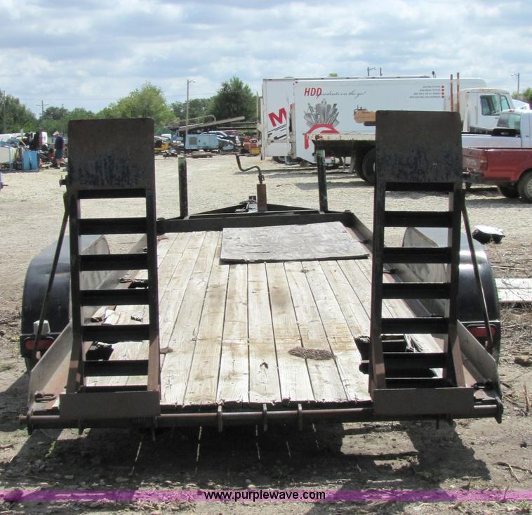 image for item 2090 2005 Globe GTPF6-24 25' trailer