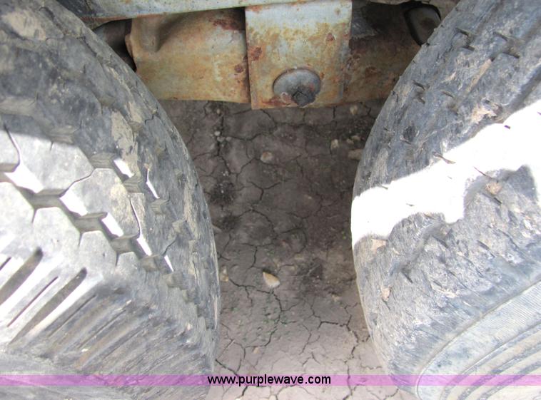 image for item 2094 1998 Interstate 20' trailer