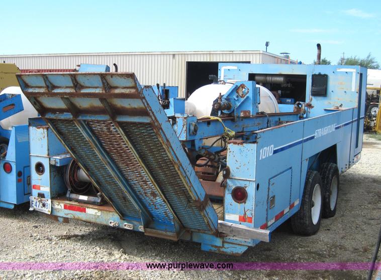 image for item 4134 1992 Doonan Tandem axle flat bed trailer
