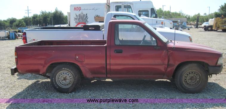 image for item 4138 1994 Toyota Tacoma pickup truck