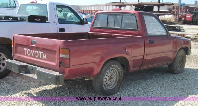 image for item 4138 1994 Toyota Tacoma pickup truck
