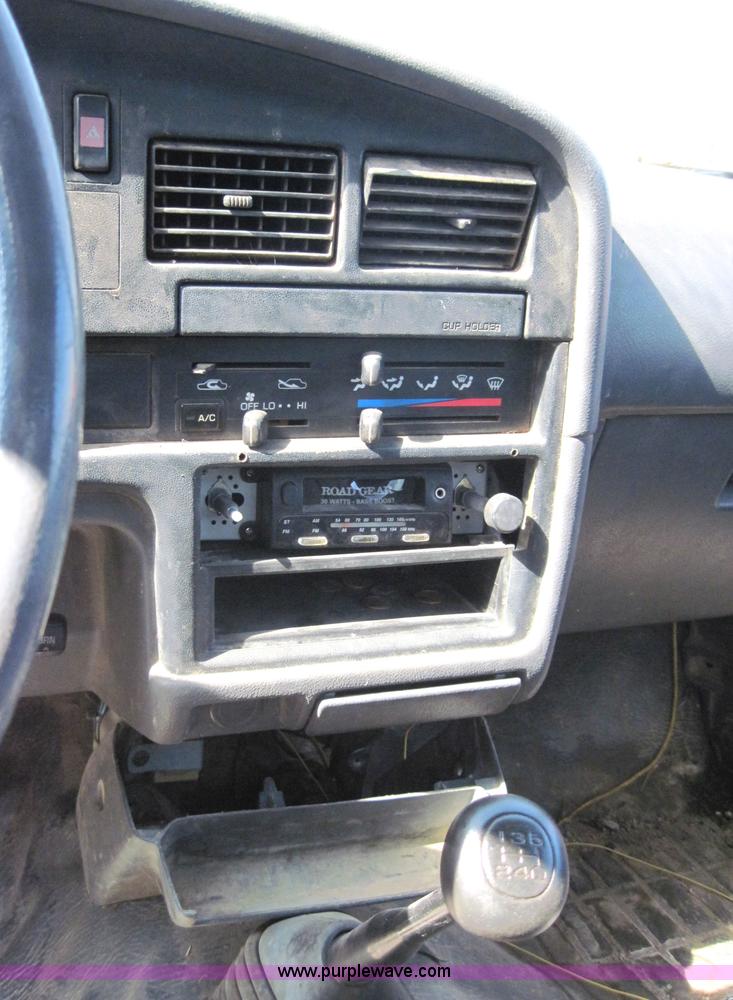 image for item 4138 1994 Toyota Tacoma pickup truck