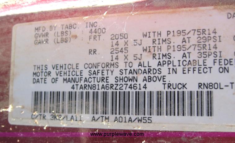 image for item 4138 1994 Toyota Tacoma pickup truck