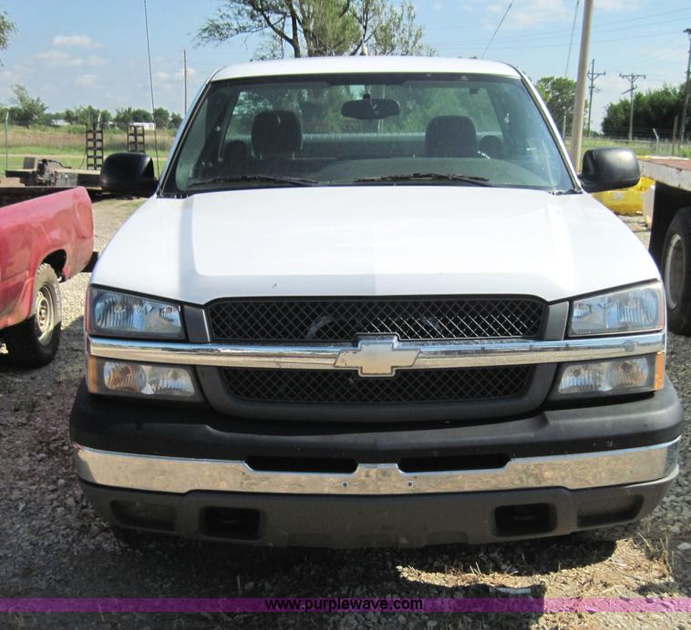 image for item 4139 2005 Chevrolet K1500 Silverado pickup truck