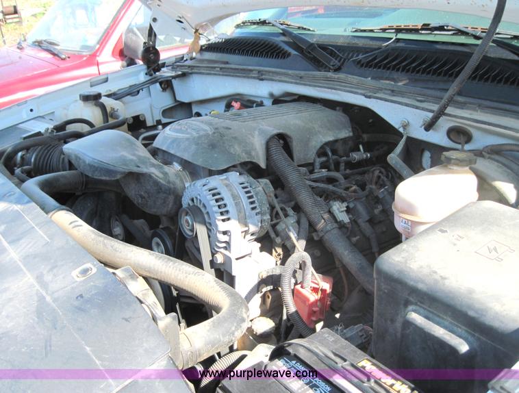 image for item 4139 2005 Chevrolet K1500 Silverado pickup truck