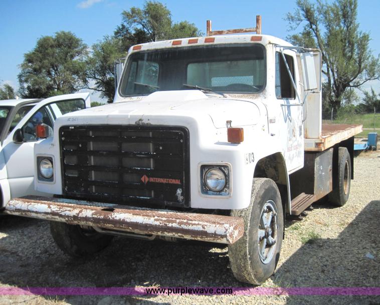 image for item 4140 1979 International 1724 single axle truck
