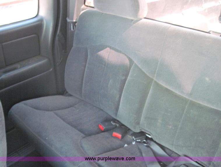 image for item 4141 2002 Chevrolet K1500 Silverado pickup truck