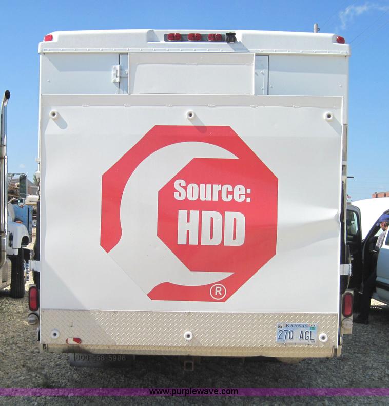 image for item 4142 1999 Freightliner Step van