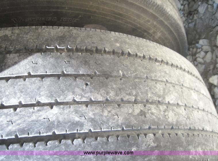 image for item 4143 1997 GMC C6500 truck