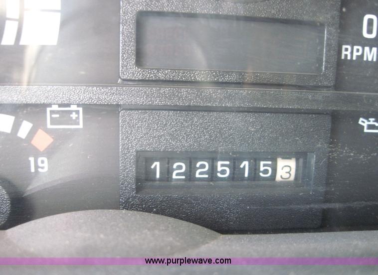 image for item 4143 1997 GMC C6500 truck