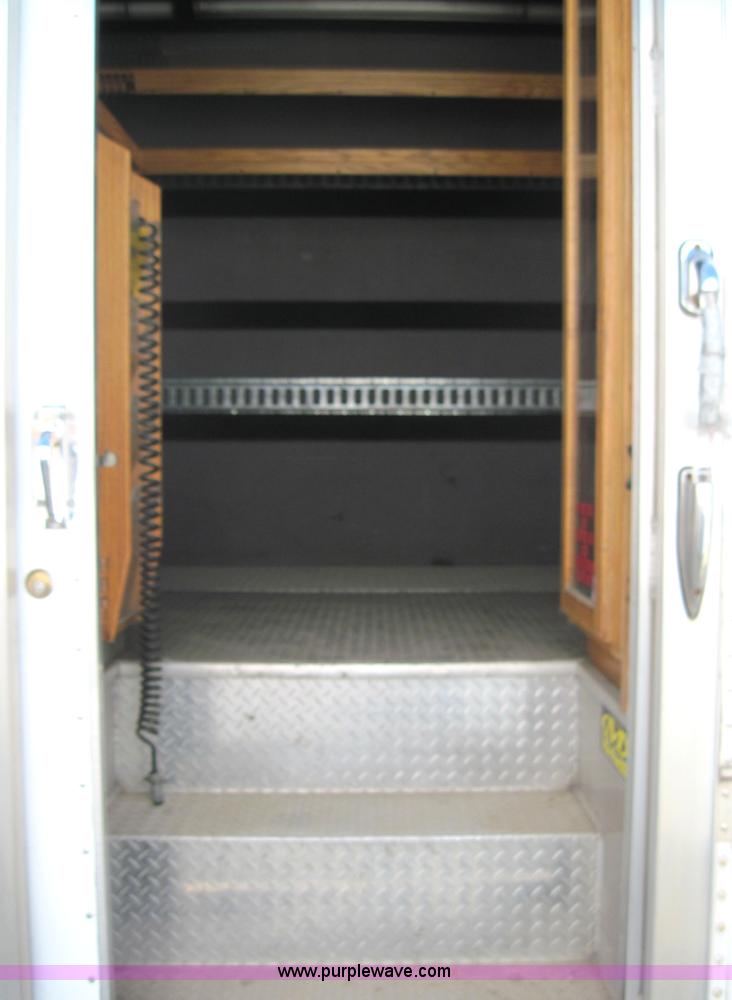 image for item 4143 1997 GMC C6500 truck