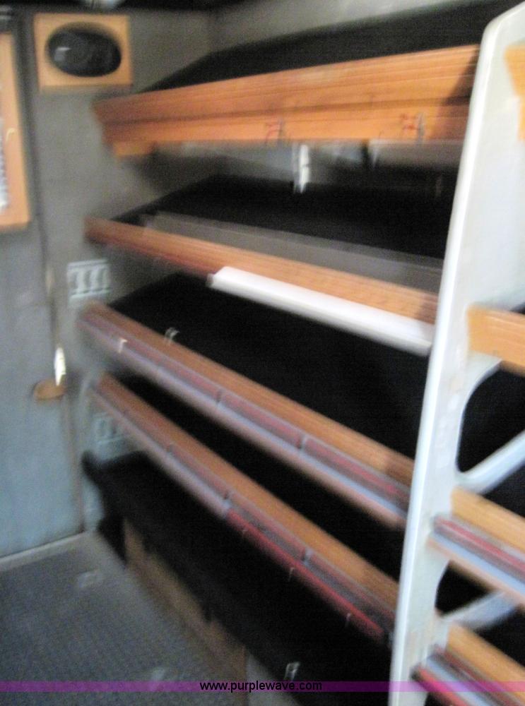 image for item 4143 1997 GMC C6500 truck