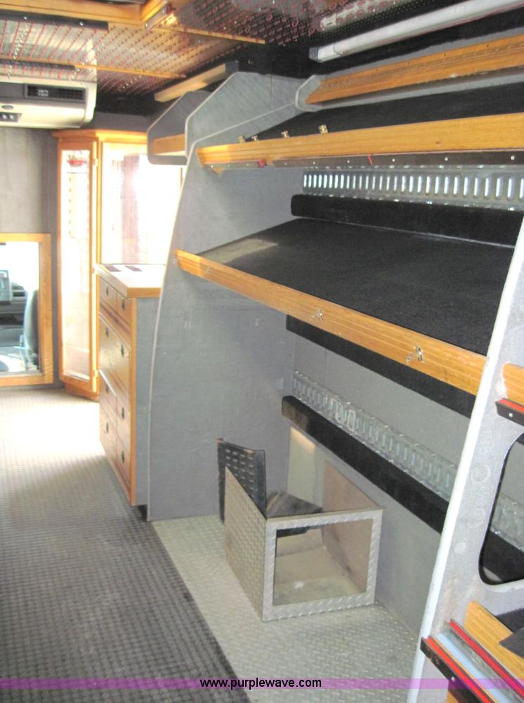 image for item 4143 1997 GMC C6500 truck