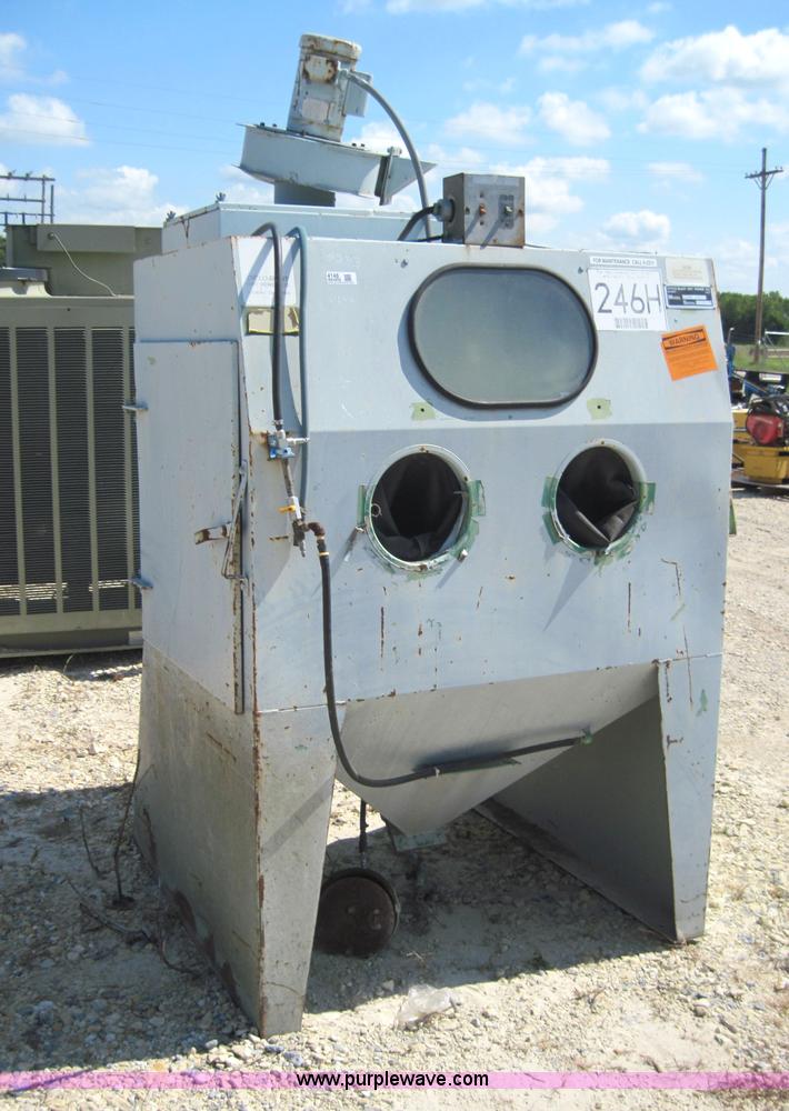 image for item 4148 Cyclo Blast dry blast sand blast cabinet
