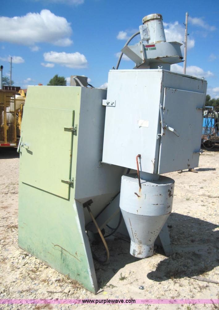 image for item 4148 Cyclo Blast dry blast sand blast cabinet