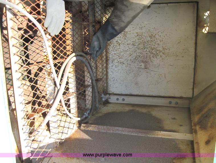 image for item 4148 Cyclo Blast dry blast sand blast cabinet