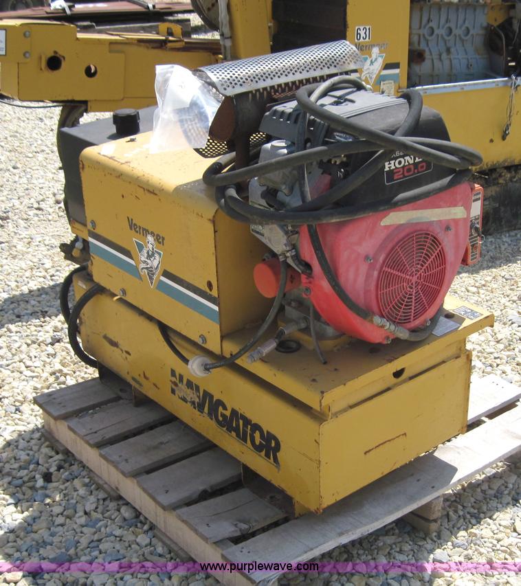 image for item 4174 Vermeer hydraulic supply system