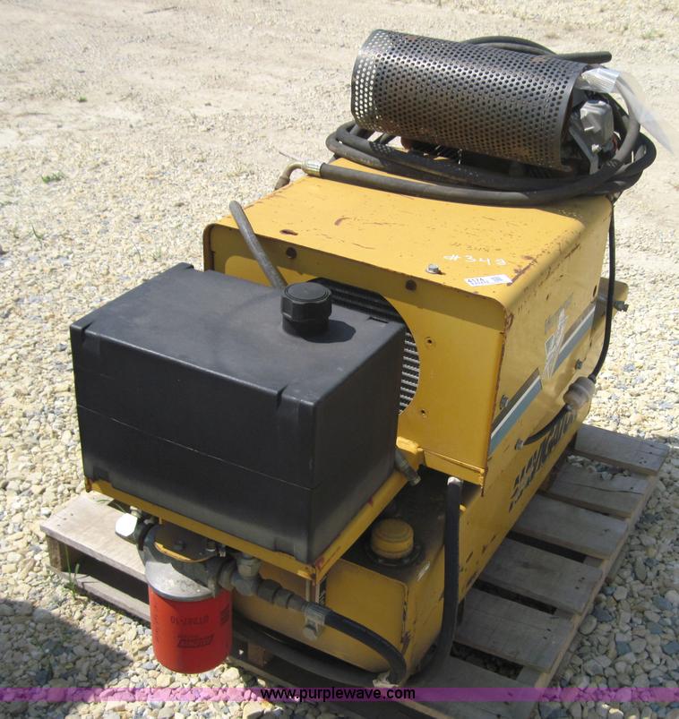 image for item 4174 Vermeer hydraulic supply system