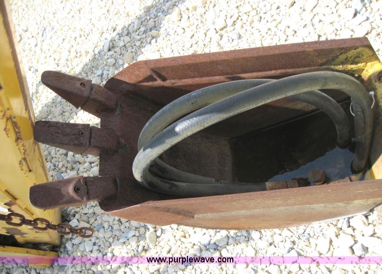 image for item 4191 Vermeer V9300 backhoe assembly