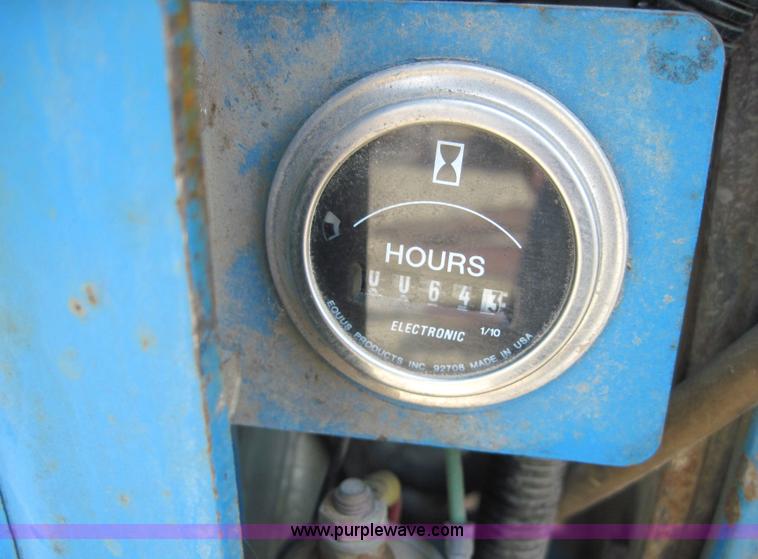 image for item 4194 Straightline 905 directional drill