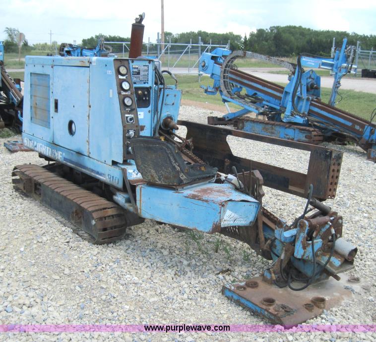 image for item 4195 Straightline 910 directional drill