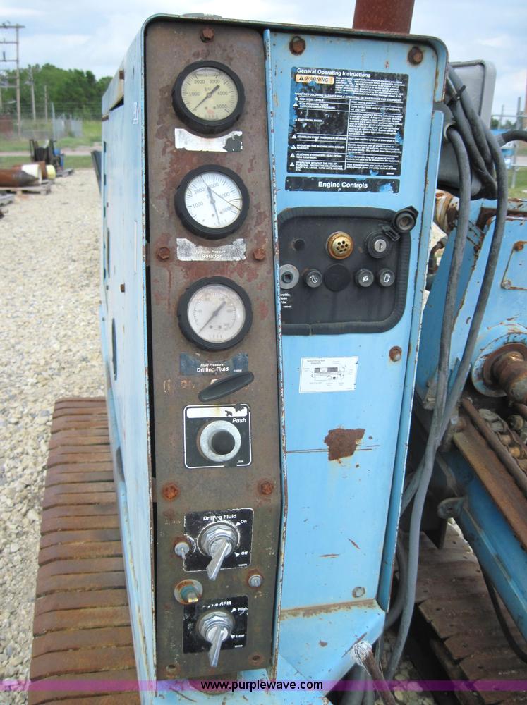 image for item 4195 Straightline 910 directional drill