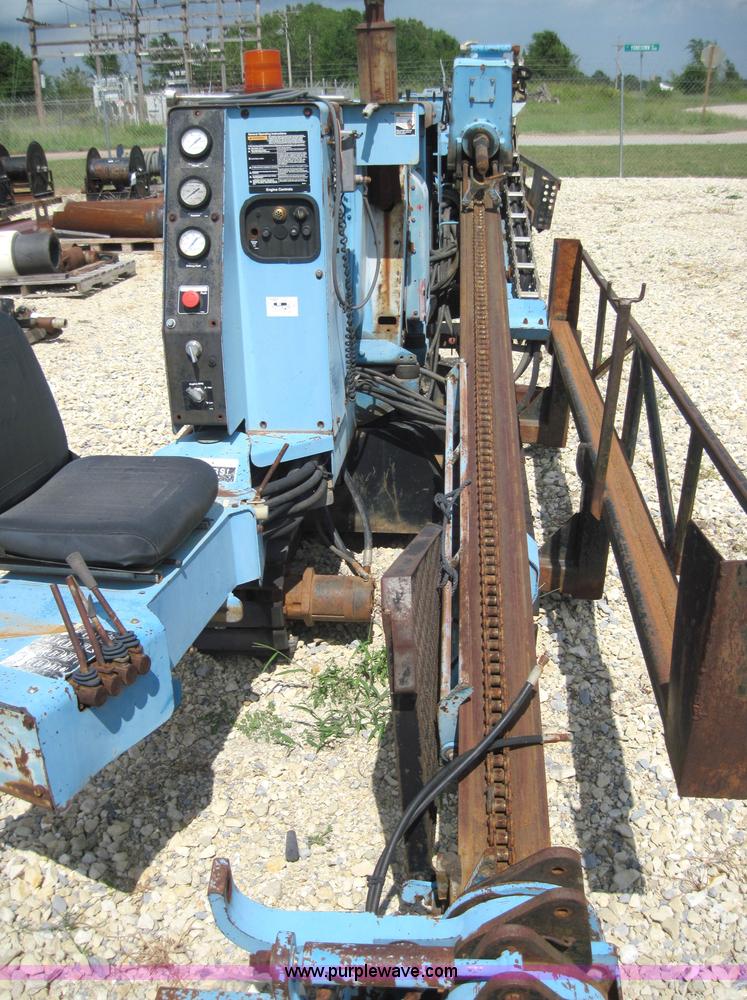 image for item 4196 Straightline 910 directional drill