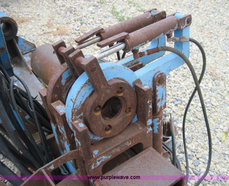 image for item 4200 Straightline 2610 directional drill