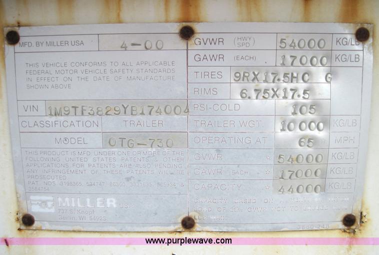 image for item 4206 2000 Miller 40' tandem axle trailer