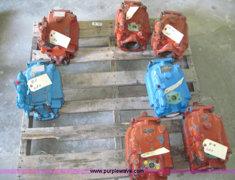 image for item 4232 (7) Vickers hydraulic pumps