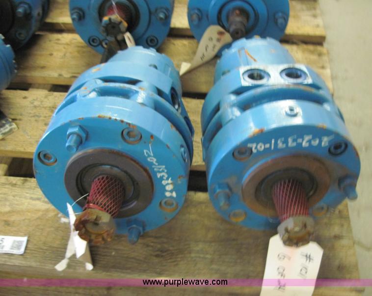 image for item 4245 (24) White hydraulic roller starter drive