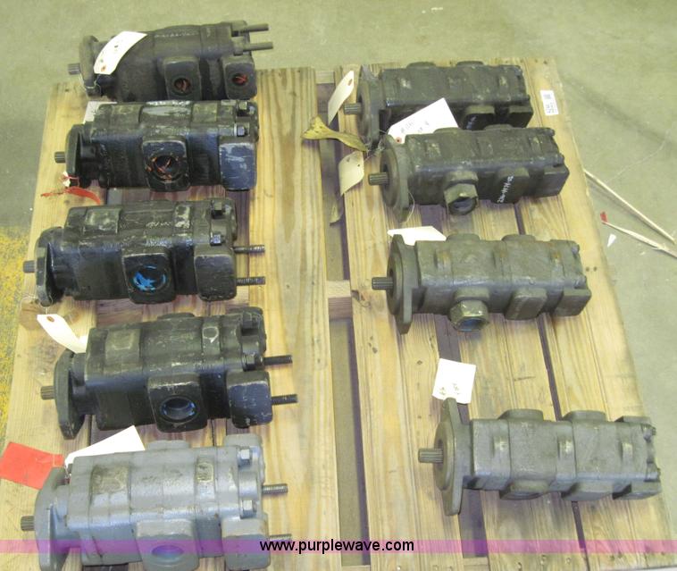 image for item 4246 (9) Commercial Intertech hydraulic motors