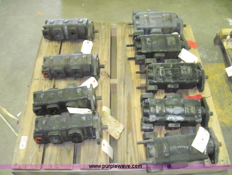 image for item 4246 (9) Commercial Intertech hydraulic motors