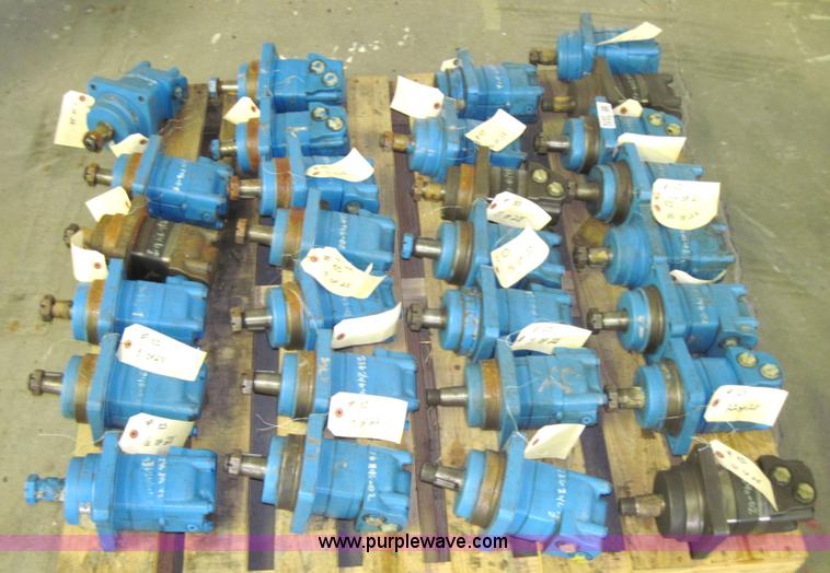 image for item 4249 (28) Eaton Corp hydraulic pumps