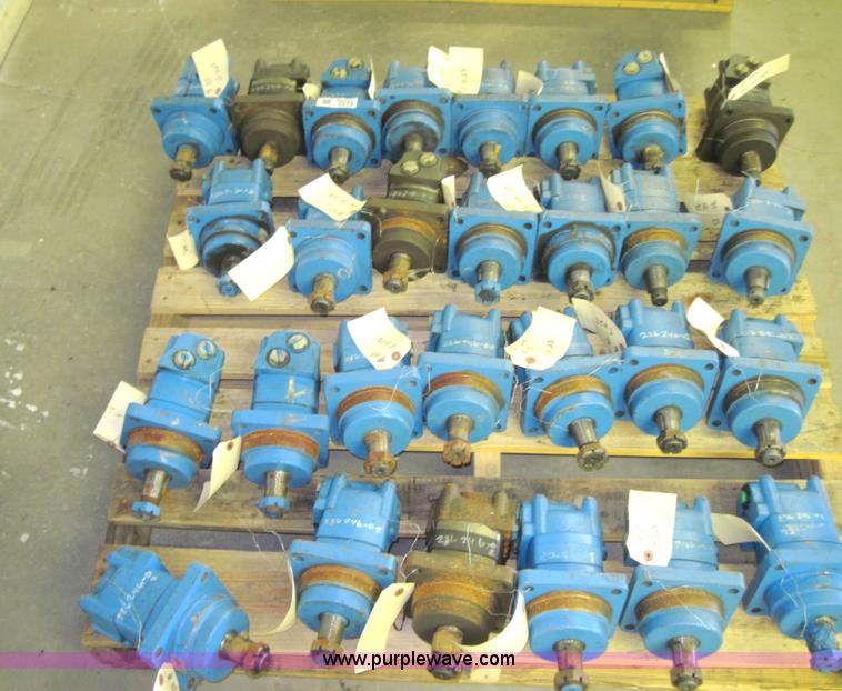 image for item 4249 (28) Eaton Corp hydraulic pumps
