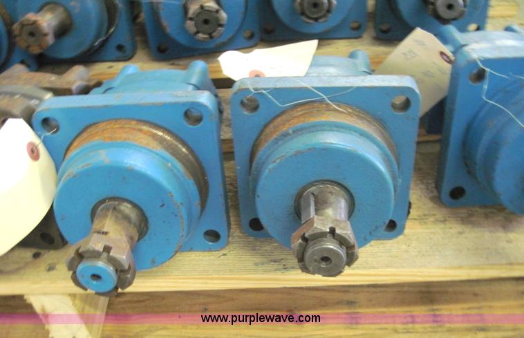 image for item 4249 (28) Eaton Corp hydraulic pumps