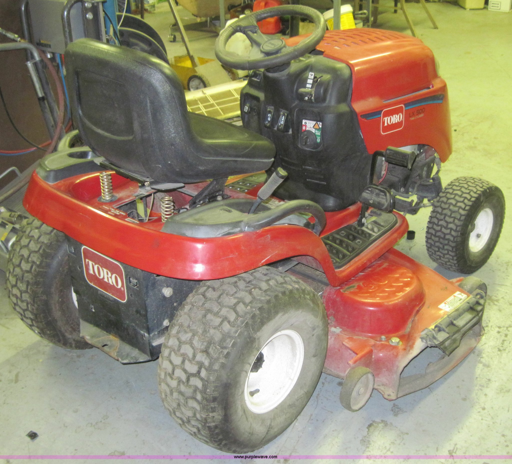 2007 Toro LX500 lawn mower in Hutchinson, KS Item 4270 sold Purple Wave