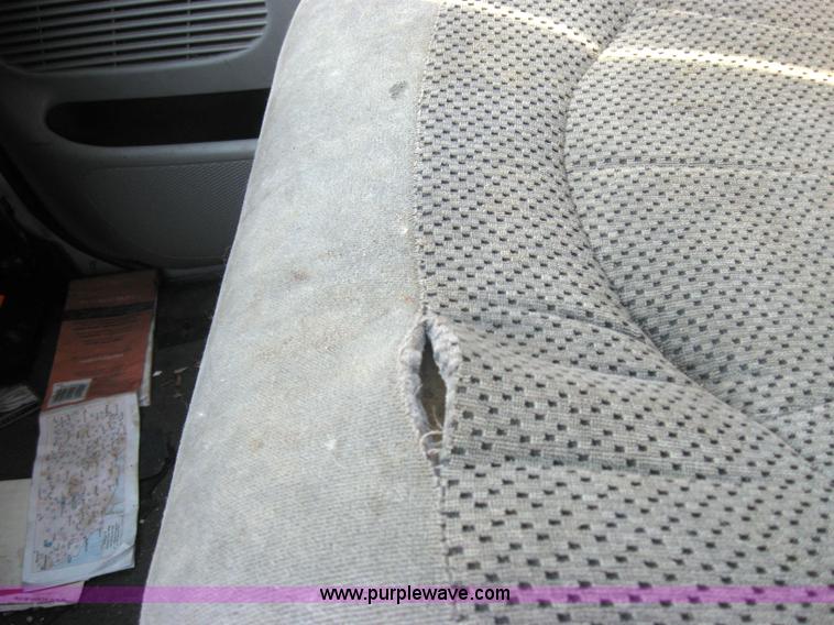 image for item 2564 2000 Ford F-150 Non-repairable certificate, parts only