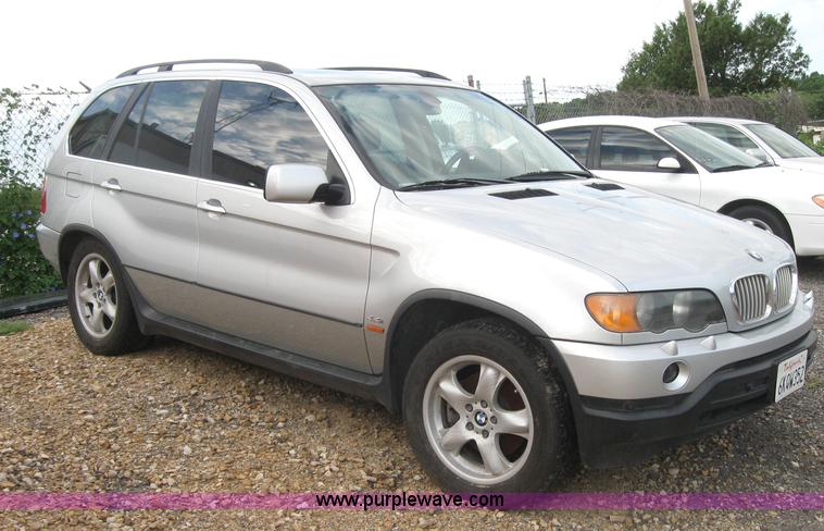 image for item 2770 2000 BMW X5 Non-repairable certificate, parts only