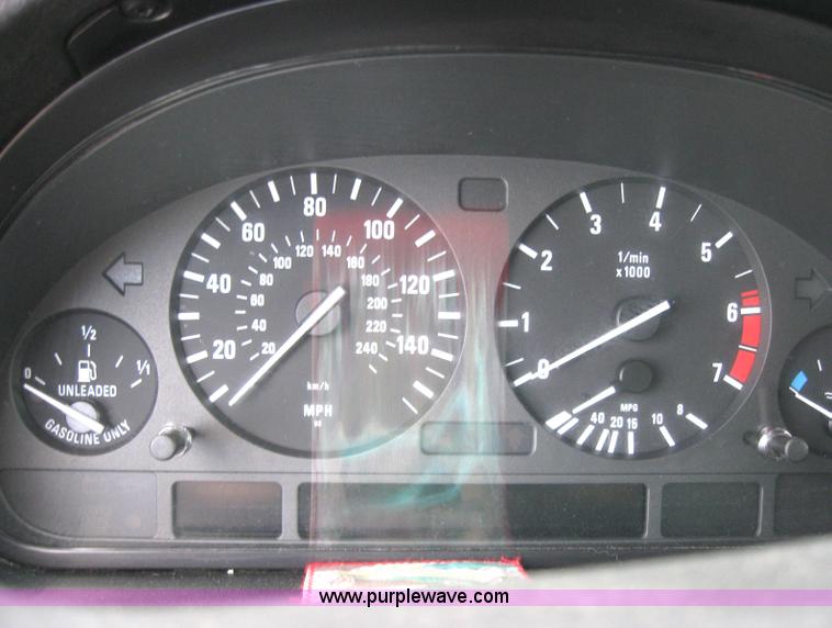 image for item 2770 2000 BMW X5 Non-repairable certificate, parts only