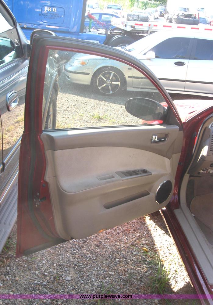 image for item 2771 2006 Nissan Altima Non-repairable certificate, parts only