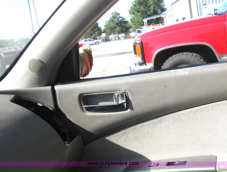 image for item 2771 2006 Nissan Altima Non-repairable certificate, parts only