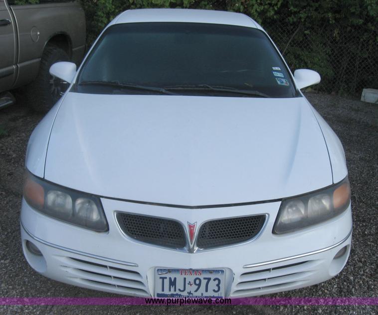 image for item 2772 2000 Pontiac Bonneville SE Non-repairable certificate, parts only