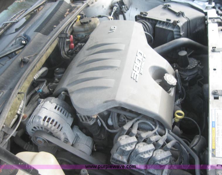 image for item 2772 2000 Pontiac Bonneville SE Non-repairable certificate, parts only