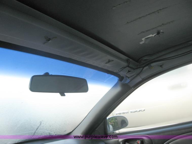 image for item 2772 2000 Pontiac Bonneville SE Non-repairable certificate, parts only