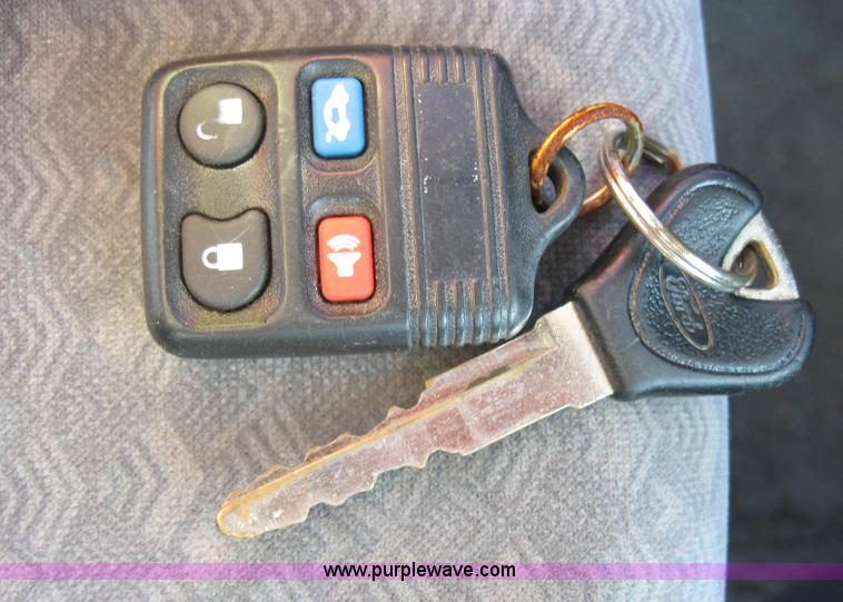 image for item 2774 1998 Ford Escort