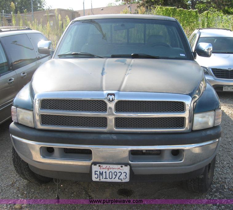 image for item 2775 1997 Dodge Ram 2500 club cab pickupNon-repairable certificate, parts only
