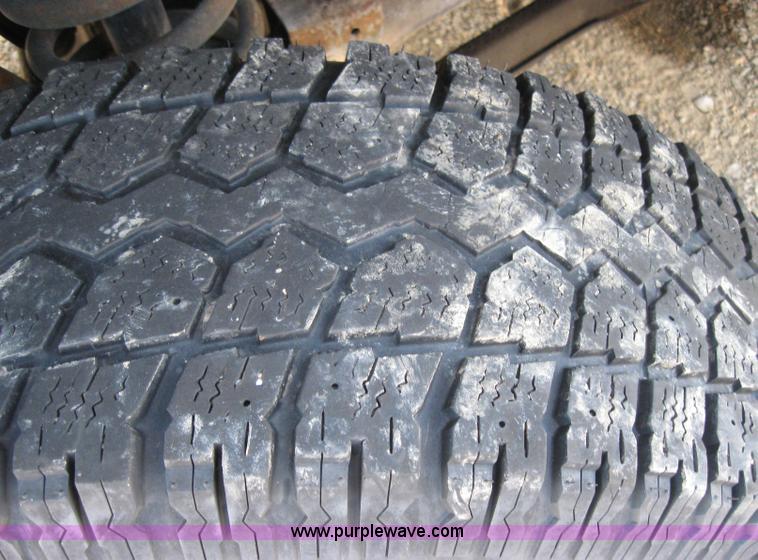 image for item 2775 1997 Dodge Ram 2500 club cab pickupNon-repairable certificate, parts only