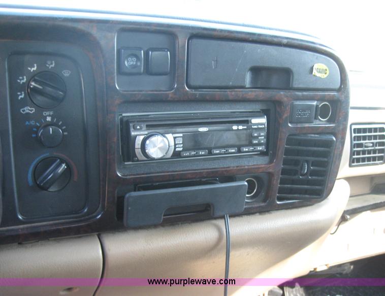 image for item 2775 1997 Dodge Ram 2500 club cab pickupNon-repairable certificate, parts only