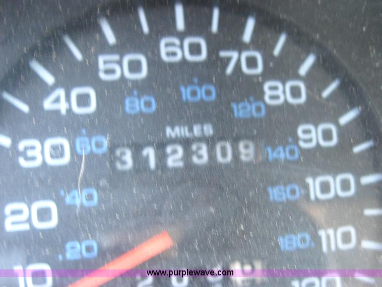 image for item 2775 1997 Dodge Ram 2500 club cab pickupNon-repairable certificate, parts only